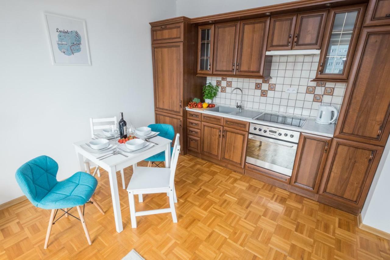 Blue Sky Apartment Warsaw Exterior photo